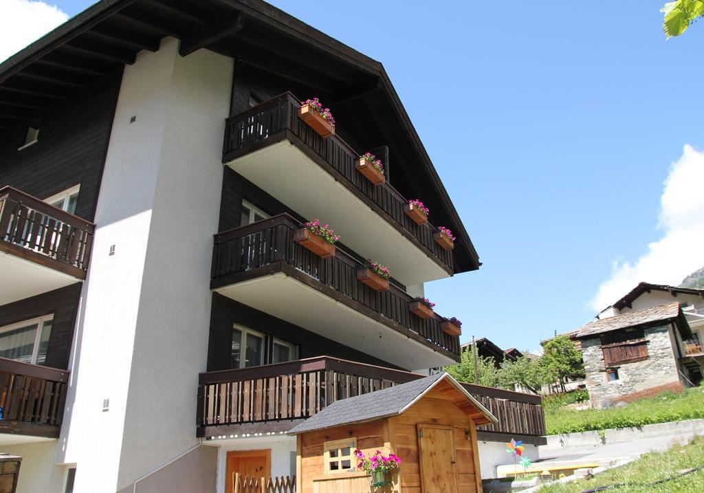 Ferienwohnungen Wallis - Randa Bei Zermatt المظهر الخارجي الصورة